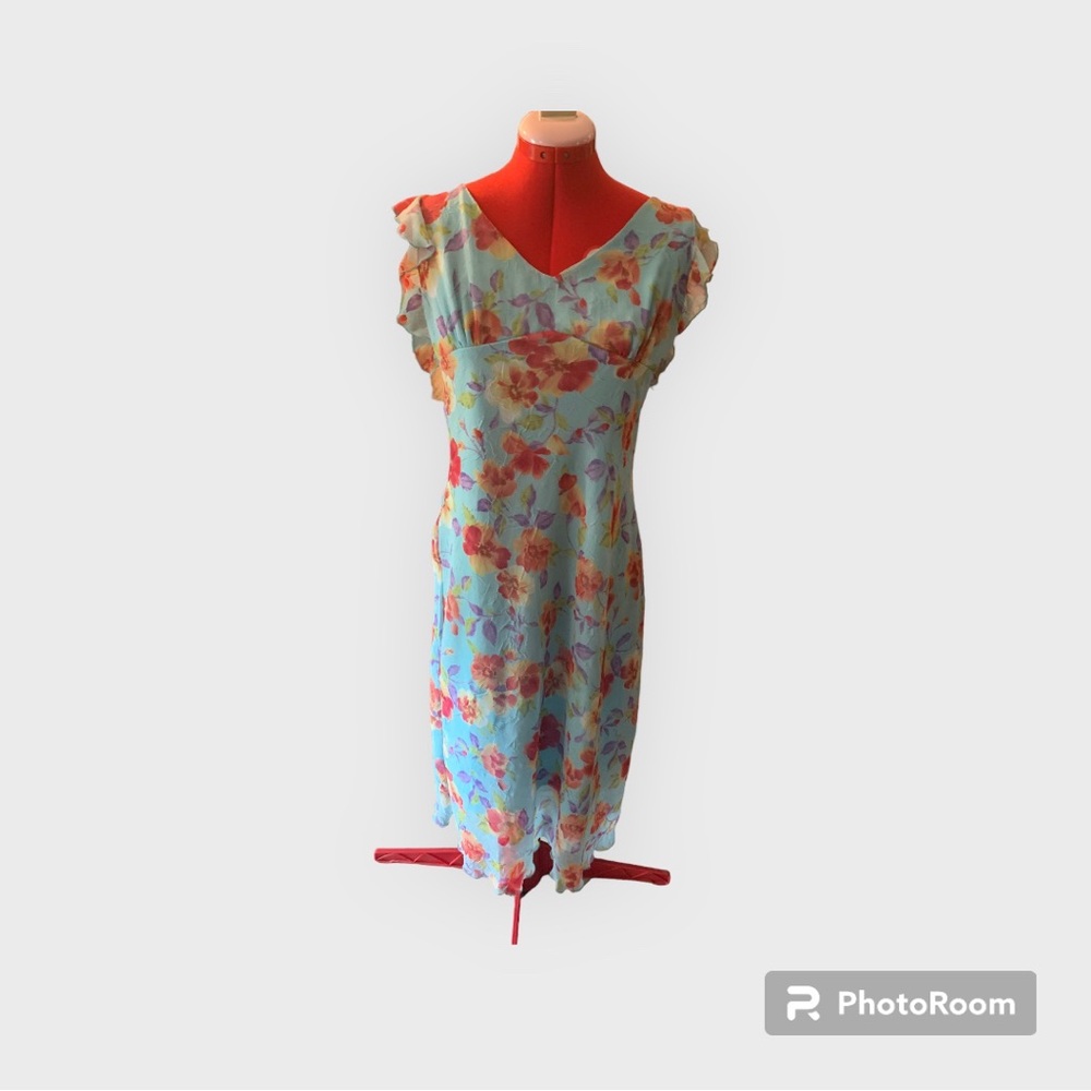 La Bella boutique dress, size 13, like new, below the knee, 100% polyester